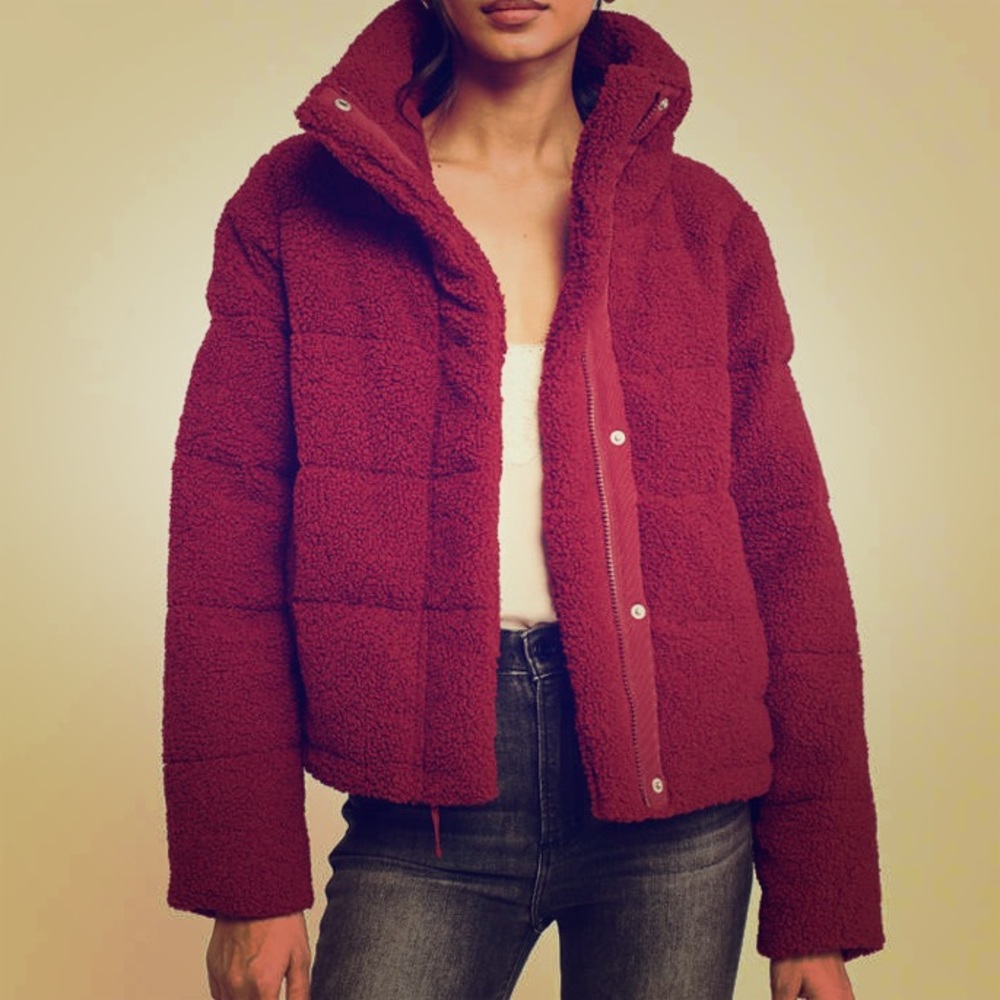 ✨ Abercrombie XS Mini Sherpa Fleece Puffer Jacket✨